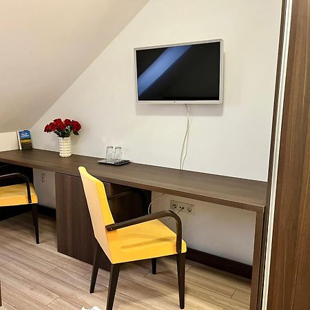 Pipacs Panir & Grill Garden Vendeghaz Hotell Győrújbarát Eksteriør bilde