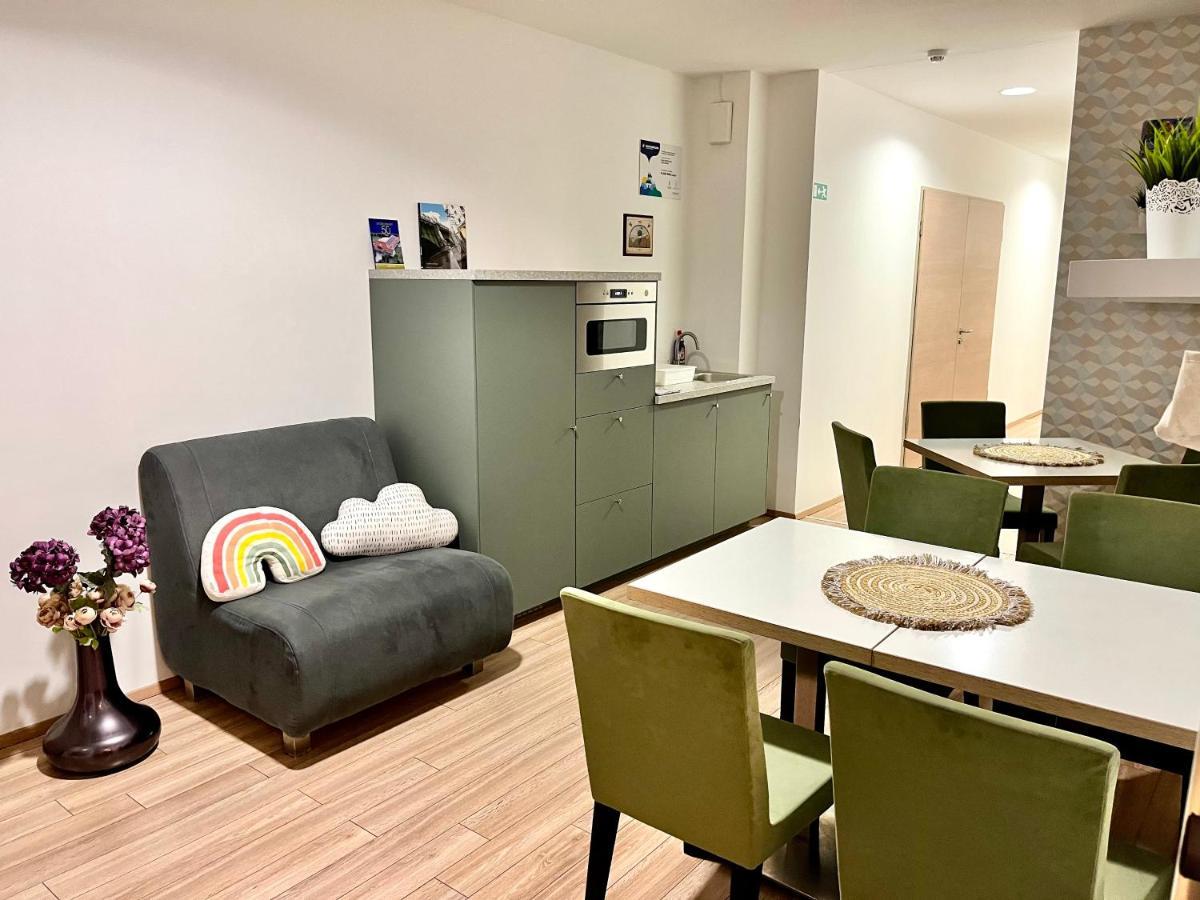 Pipacs Panir & Grill Garden Vendeghaz Hotell Győrújbarát Eksteriør bilde
