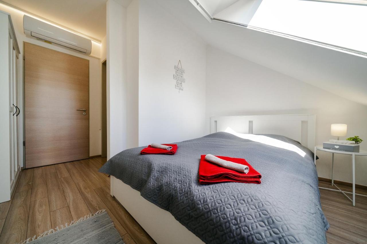 Pipacs Panir & Grill Garden Vendeghaz Hotell Győrújbarát Eksteriør bilde