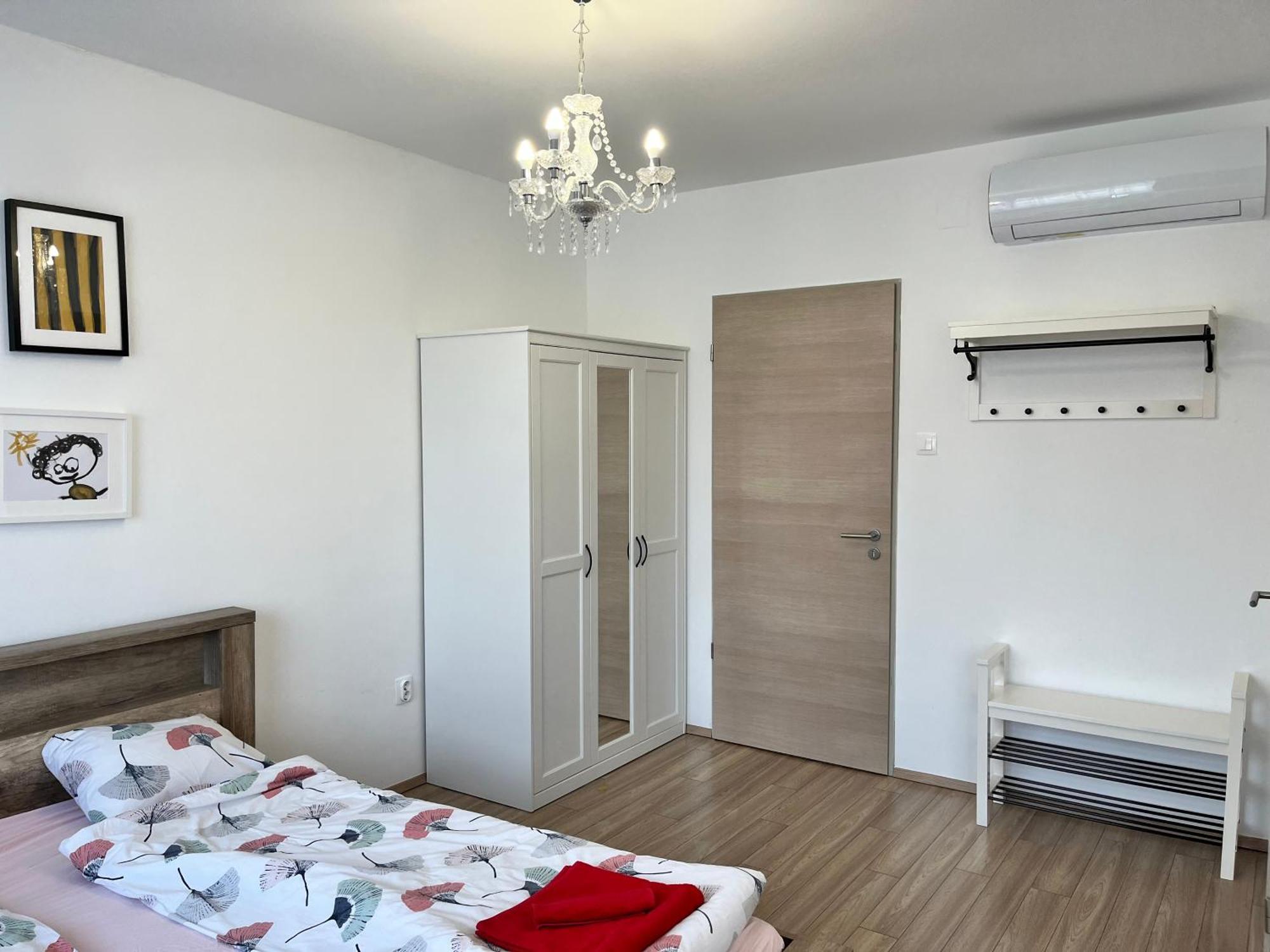 Pipacs Panir & Grill Garden Vendeghaz Hotell Győrújbarát Eksteriør bilde