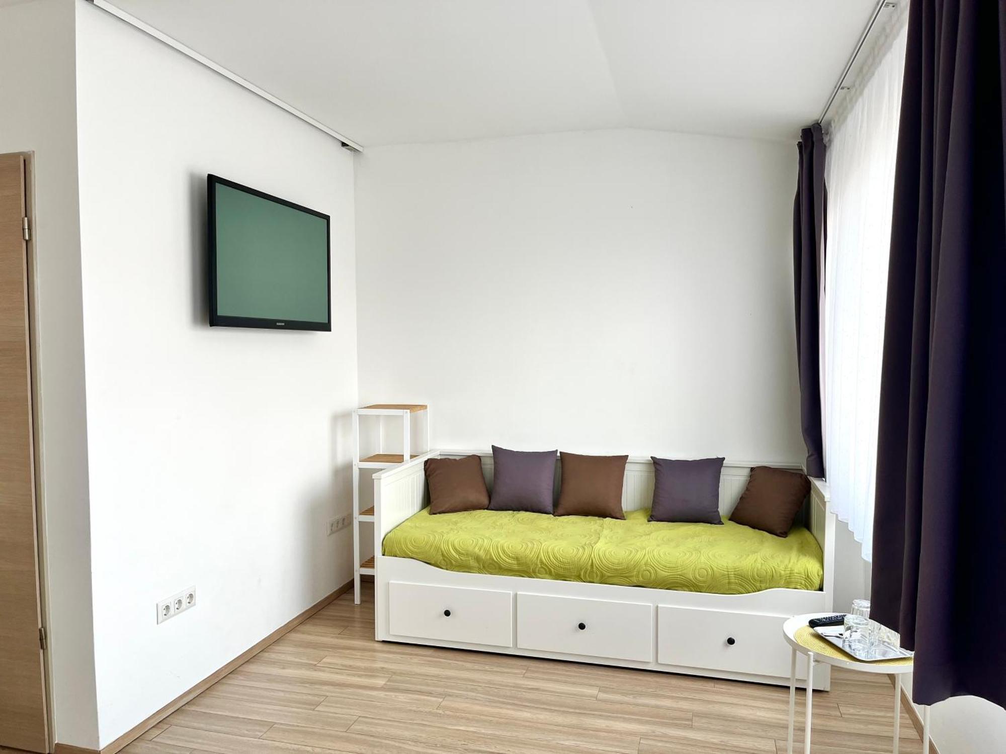 Pipacs Panir & Grill Garden Vendeghaz Hotell Győrújbarát Eksteriør bilde