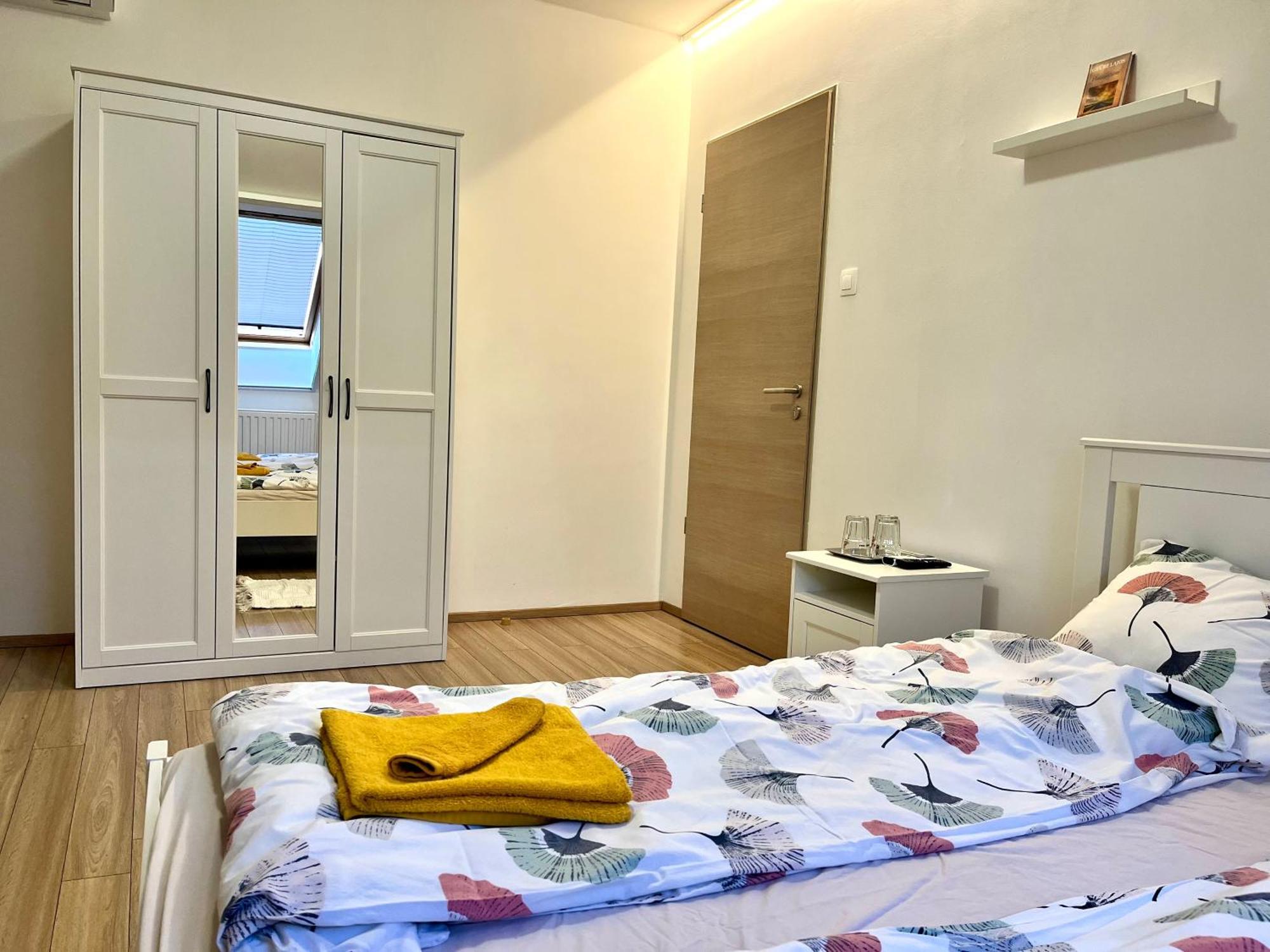 Pipacs Panir & Grill Garden Vendeghaz Hotell Győrújbarát Eksteriør bilde